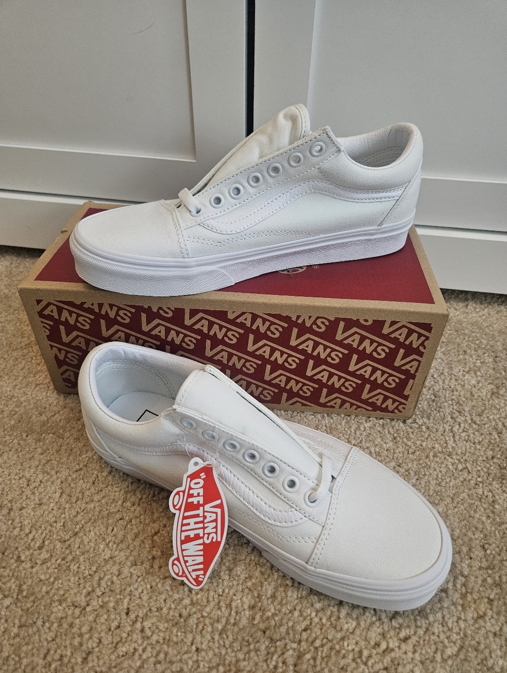 Vans Old Skool Classic Style Men's Sneakers True White Women's 9.5 Men's 8